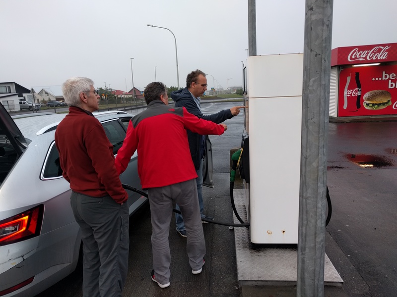 highly technical people
unable to fill the car with gas